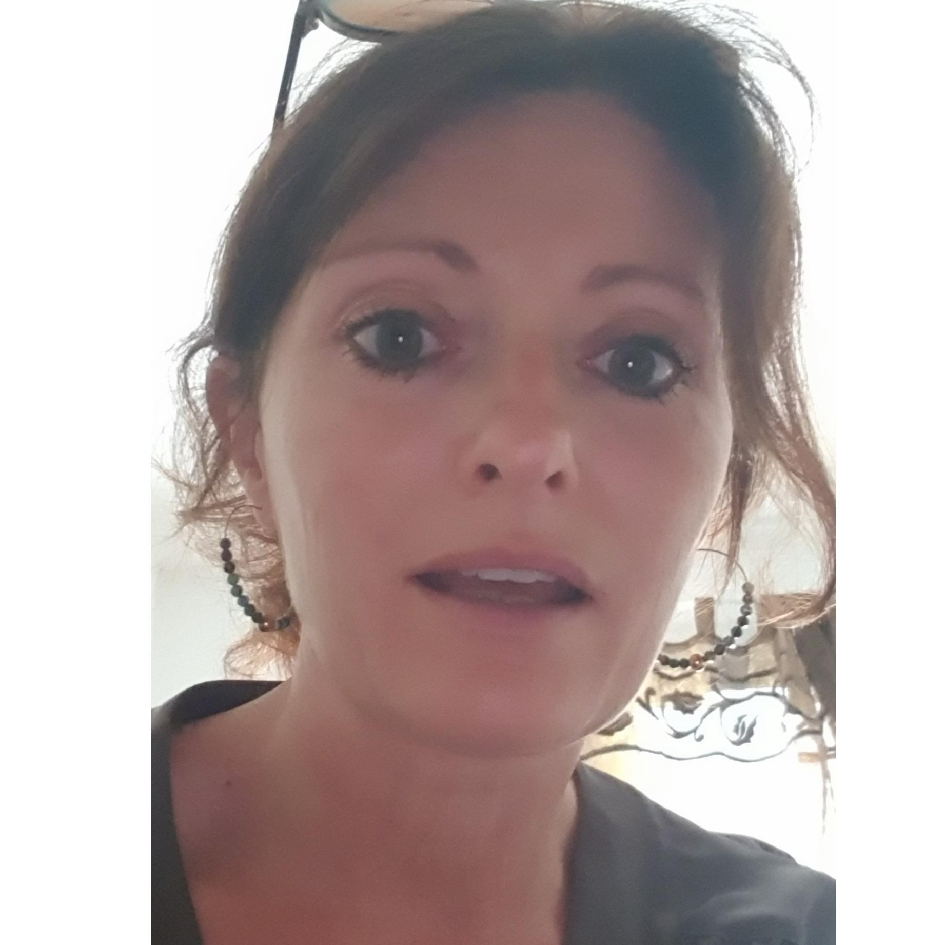 Séverine Deguilhem est la responsable des services Lotissement, Travaux et Ventes chez Grisel Lotissement.